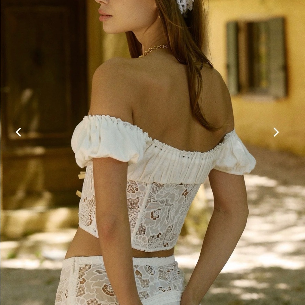 Bydee Ophelia White Lace Off-Shoulder Corset Top - Picture 2 of 2